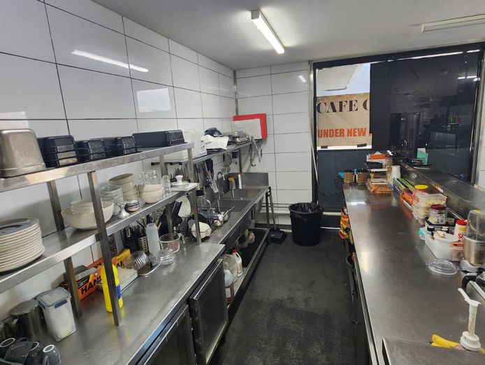 takeaway-cafe-in-industry-park-for-sale-7