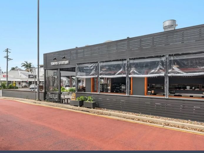 japanese-restaurant-sell-in-byron-bay-available-cafe-set-up-as-well-4