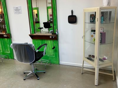 hair-salon-3