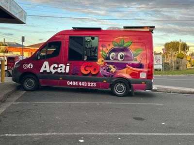 2018-mercedes-sprinter-high-roof-fully-built-acai-ice-cream-van-1