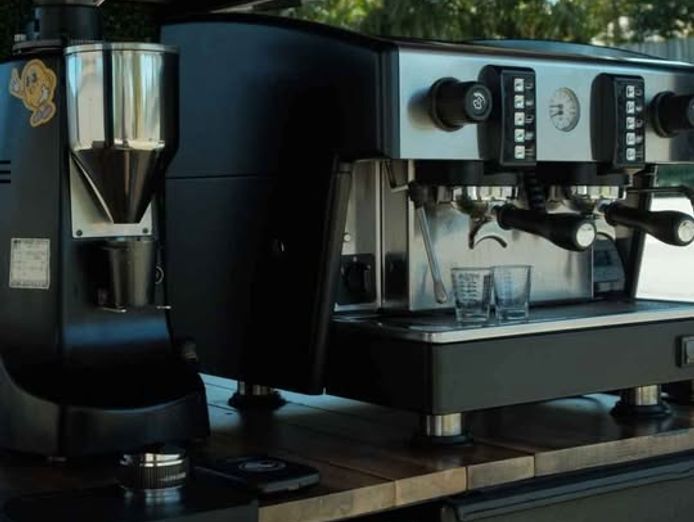 turnkey-off-road-coffee-trailer-adventure-ready-fully-equipped-2