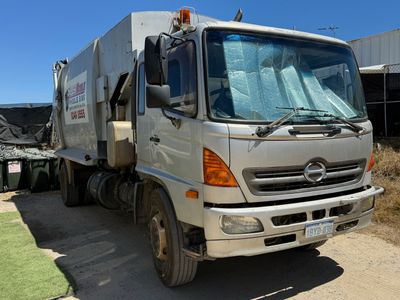established-wheelie-bin-rubbish-removal-business-perth-metro-125-000-0
