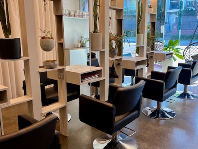 premium-bayside-salon-12-chairs-prime-elsternwick-location-170k-0