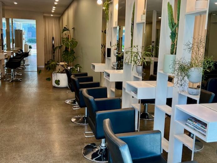 premium-bayside-salon-12-chairs-prime-elsternwick-location-170k-1