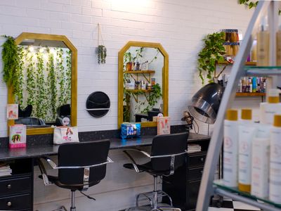 busy-boutique-salon-1