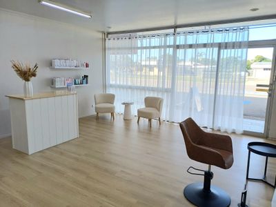 hair-salon-for-sale-townsville-1