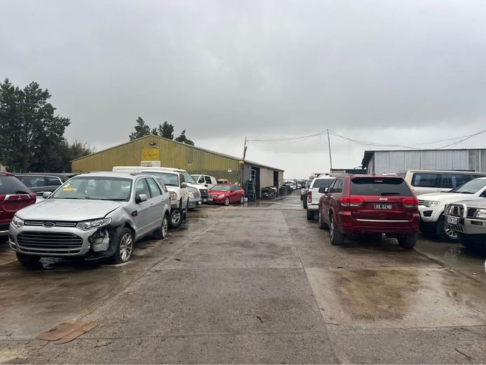 established-auto-wrecking-business-for-sale-0
