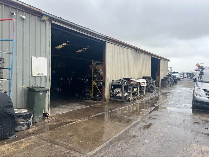 established-auto-wrecking-business-for-sale-3