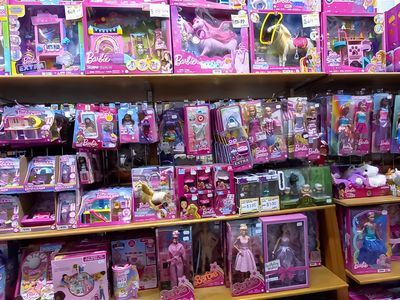 make-your-next-business-move-with-proven-retail-giant-tates-toyworld-5