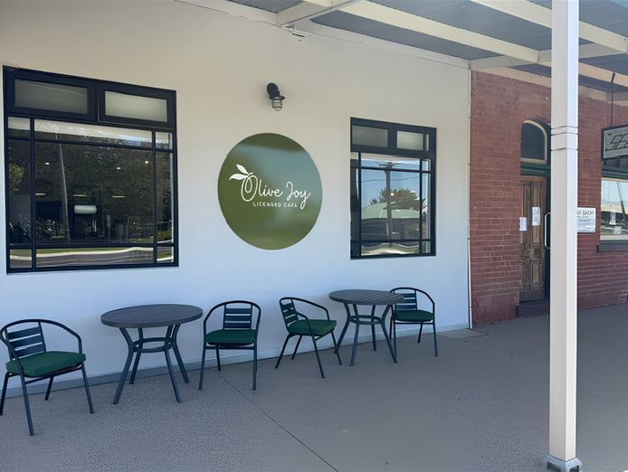 olive-joy-business-amp-freehold-opportunity-0
