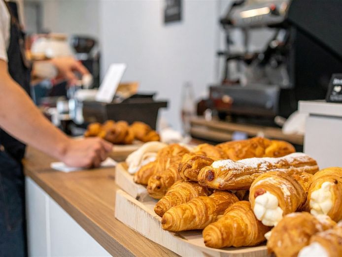 fully-equipped-bakery-and-cafe-opportunity-in-torquay-4