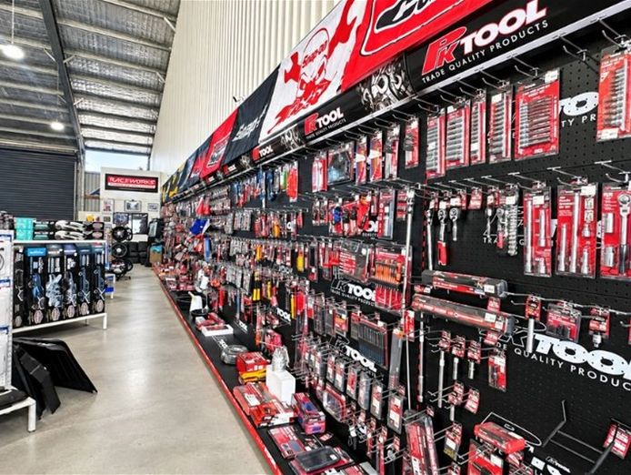 auto-parts-professionals-built-for-car-lovers-4