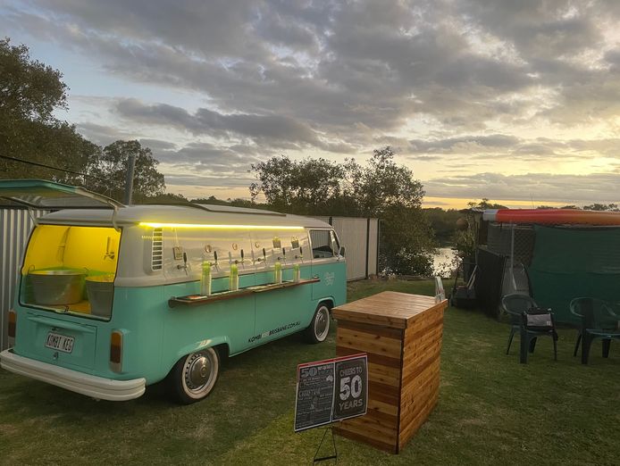 unique-mobile-bar-opportunity-kombi-keg-brisbane-2