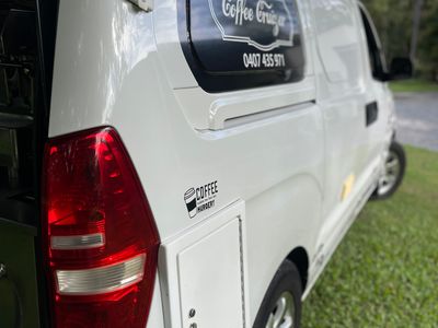 profitable-mobile-coffee-van-hervey-bay-1