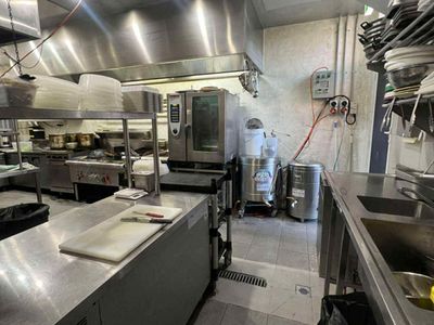 a-fully-equipped-restaurant-in-bankstown-cbd-for-sale-5