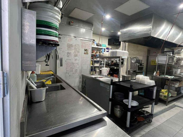 a-fully-equipped-restaurant-in-bankstown-cbd-for-sale-4
