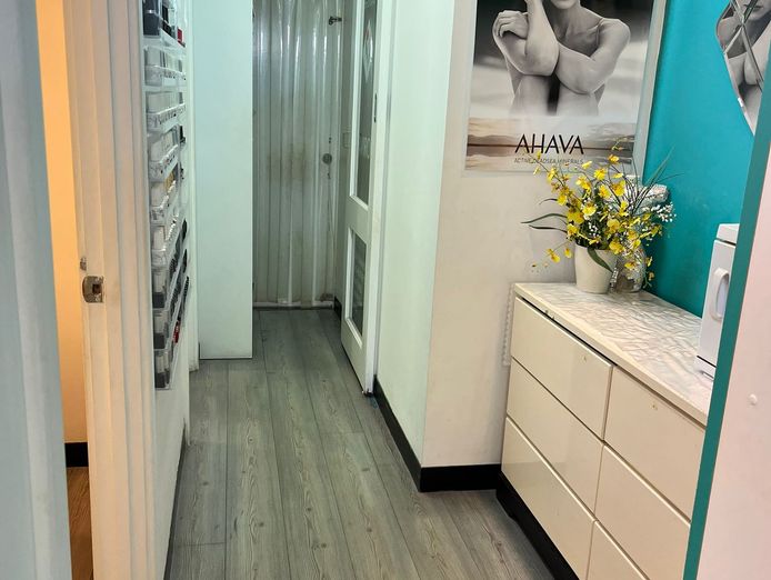 beauty-nails-business-for-sale-prime-location-4
