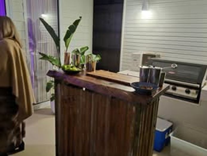 mobile-bar-and-beverage-catering-business-liquor-licence-included-0