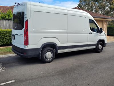 couriers-please-franchise-partner-delivery-business-for-sale-included-van-1