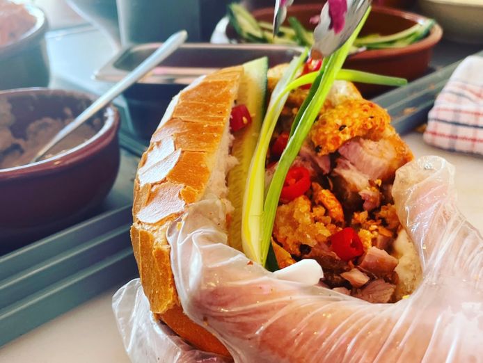 banh-mi-shop-with-cheap-rent-6