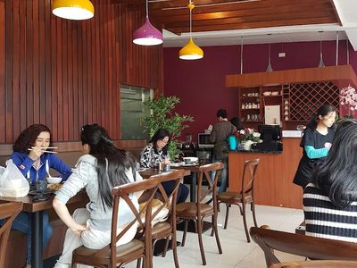 established-well-loved-asian-restaurant-cafe-in-wheelers-hill-shopping-centre-2