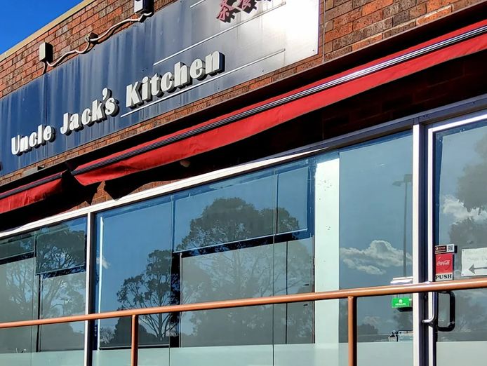 established-well-loved-asian-restaurant-cafe-in-wheelers-hill-shopping-centre-3