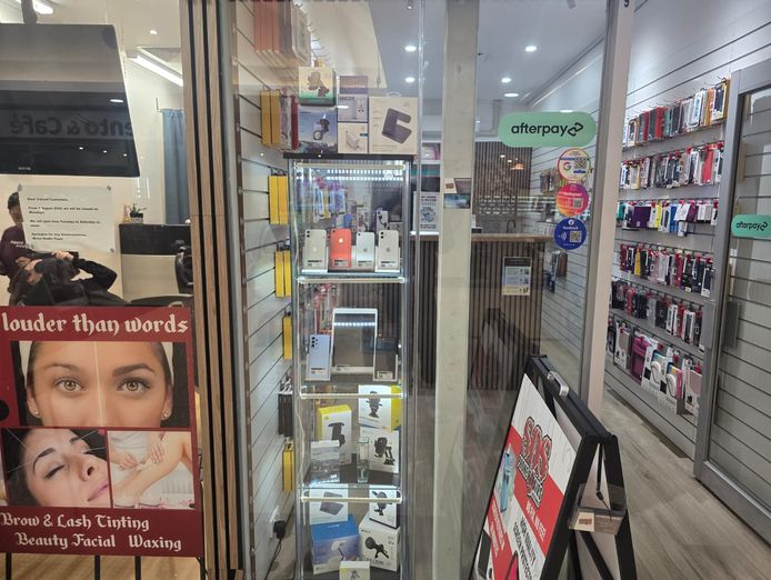 sos-phone-repairs-bulleen-owner-operator-opportunity-with-stock-included-3