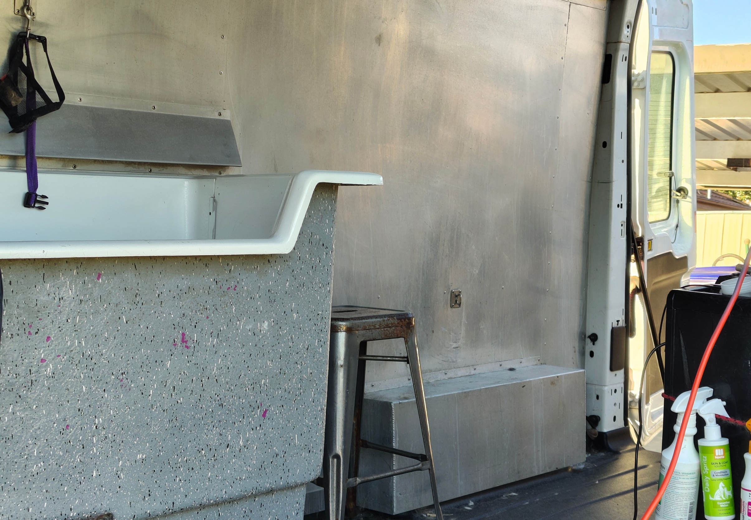 How Do You Open a Mobile Pet Grooming Business?