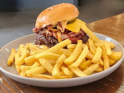 cafe-restaurant-in-silverwater-4