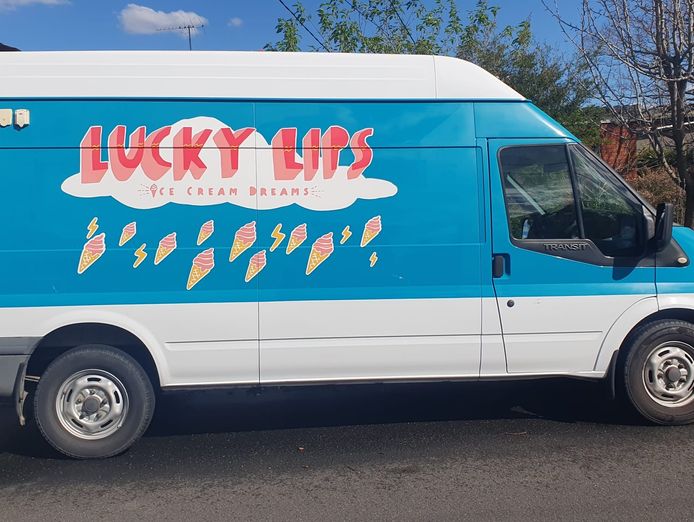 lucky-lips-ice-cream-van-for-sale-2