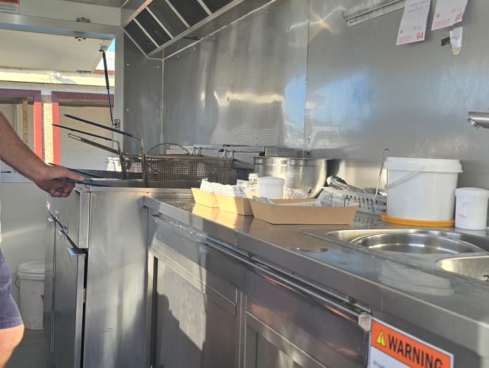 fish-chip-food-trailer-business-for-sale-2