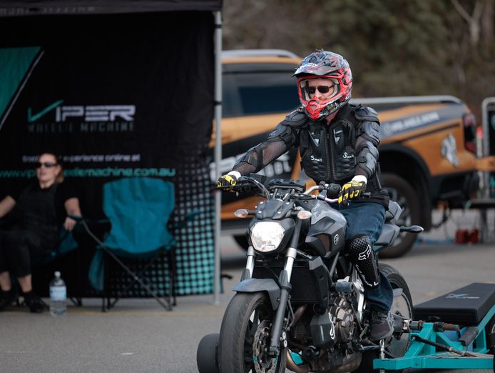 viper-wheelie-school-3