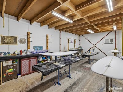 own-one-of-australias-most-iconic-surfing-businesses-4