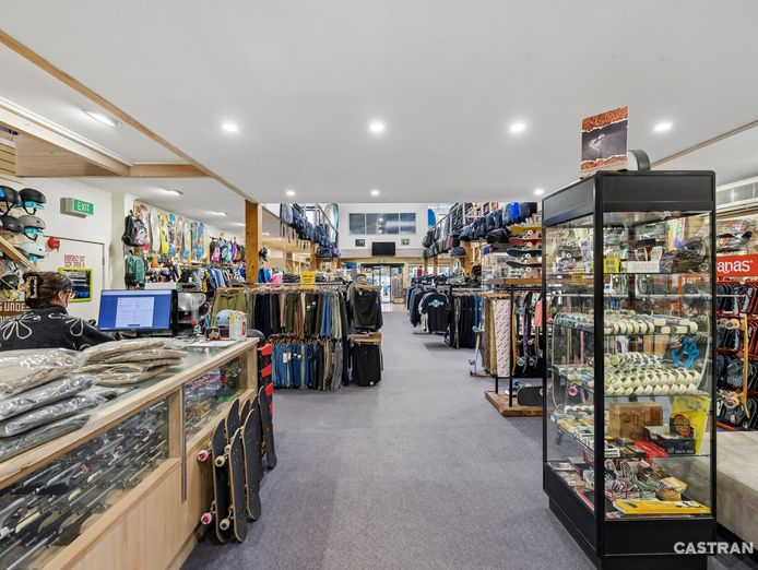 own-one-of-australias-most-iconic-surfing-businesses-3
