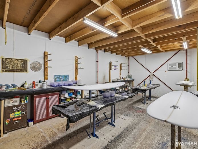 own-one-of-australias-most-iconic-surfing-businesses-4