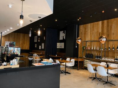 hospitality-opportunity-sparkling-bistro-cafe-restaurant-in-melbourne-cbd-3