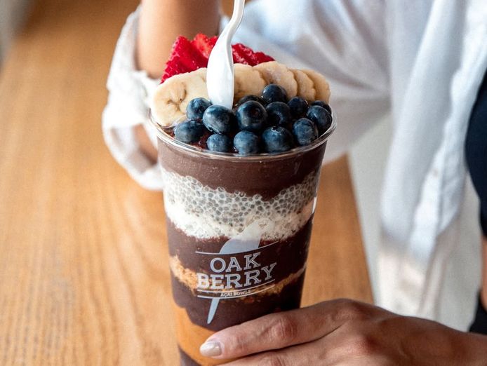 oakberry-miranda-tap-into-the-booming-health-food-market-7