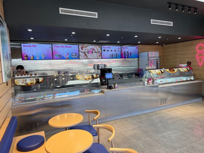 baskin-robbins-logan-central-plaza-2