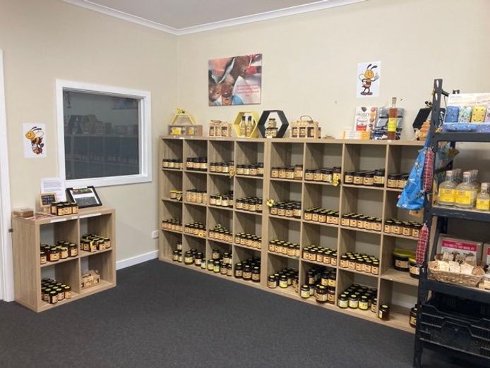 honey-beekeeping-suplies-business-2