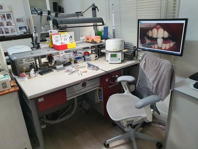 crown-and-bridge-dental-laboratory-for-sale-2
