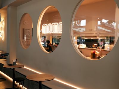 be-your-own-boss-with-a-momo-chicken-franchise-7