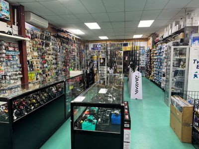 camping-fishing-outdoor-store-1