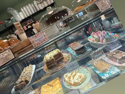 mudgeeraba-cafe-for-sale-family-friendly-new-fit-out-2