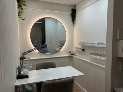thriving-beauty-salon-loyal-clientele-prime-location-huge-growth-potential-1