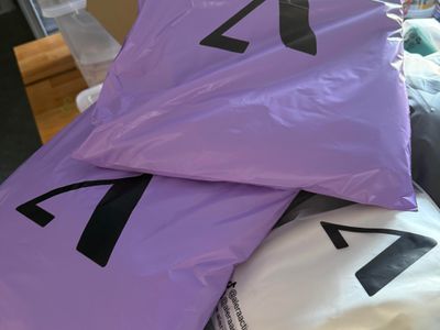 startup-activewear-brand-with-trademarked-name-and-plenty-of-stock-0