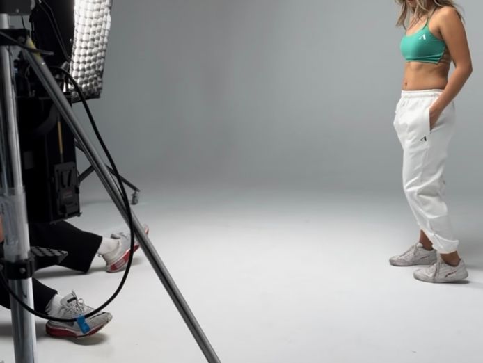 online-womens-unisex-activewear-brand-with-trademarked-name-and-fully-made-site-3