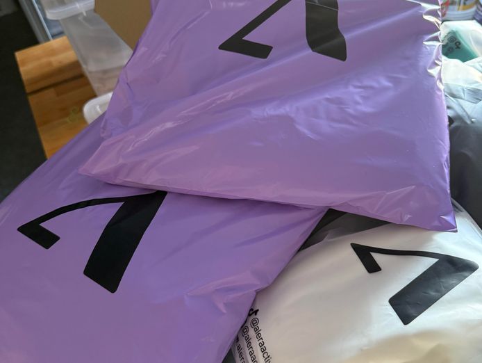 startup-activewear-brand-with-trademarked-name-and-plenty-of-stock-0