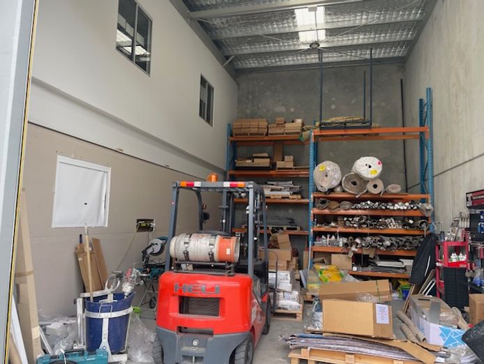 flooring-blinds-awnings-business-gold-coast-turnover-1m-3