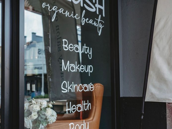 well-established-beauty-salon-in-forbes-nsw-0