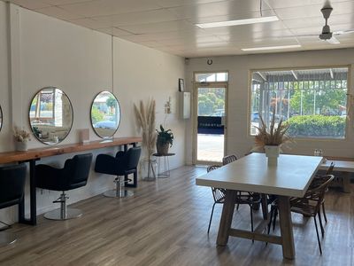 established-coastal-hair-salon-business-victoria-3984-2